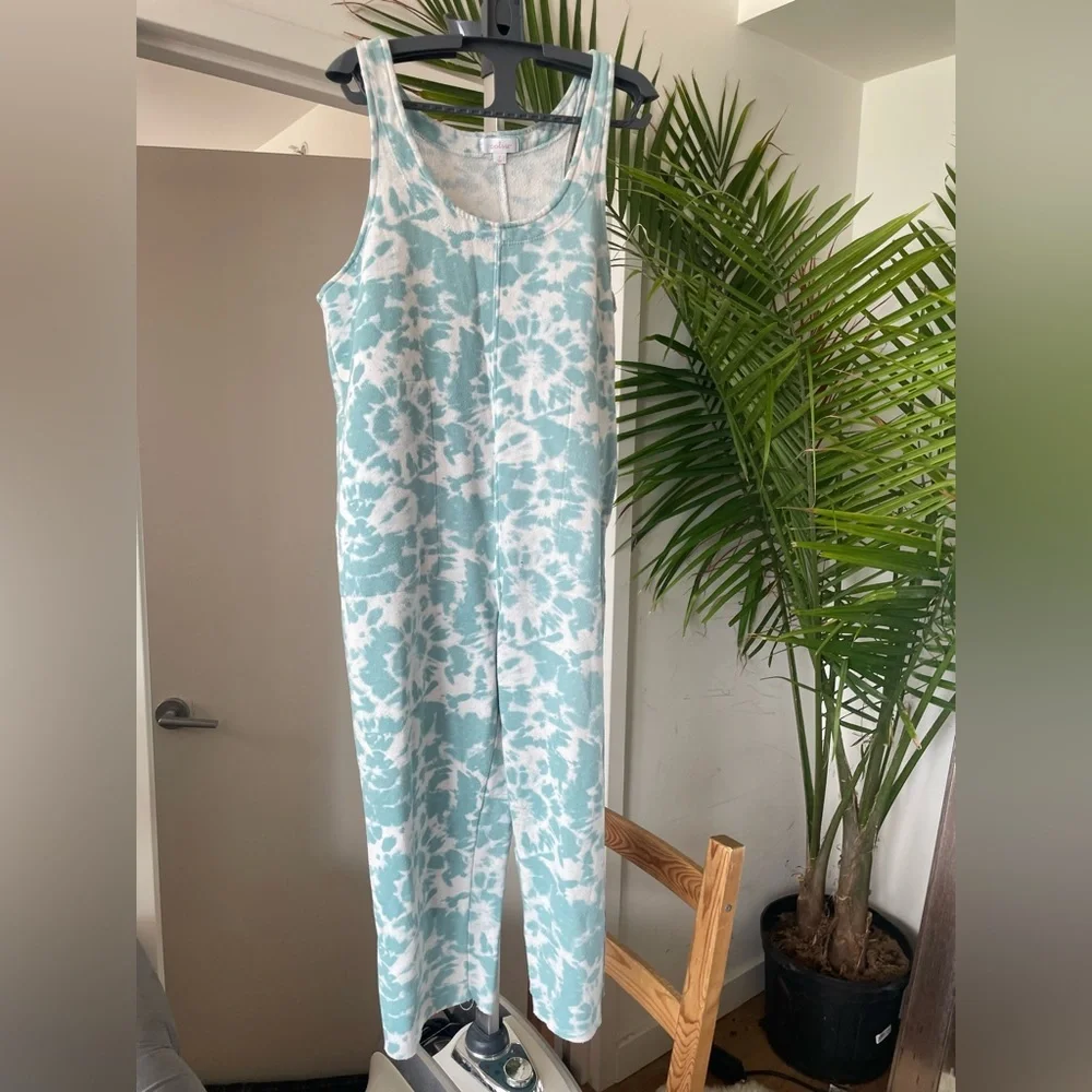 Colsie Romper size Small | Closet Label #101.) - Picture 2 of 8